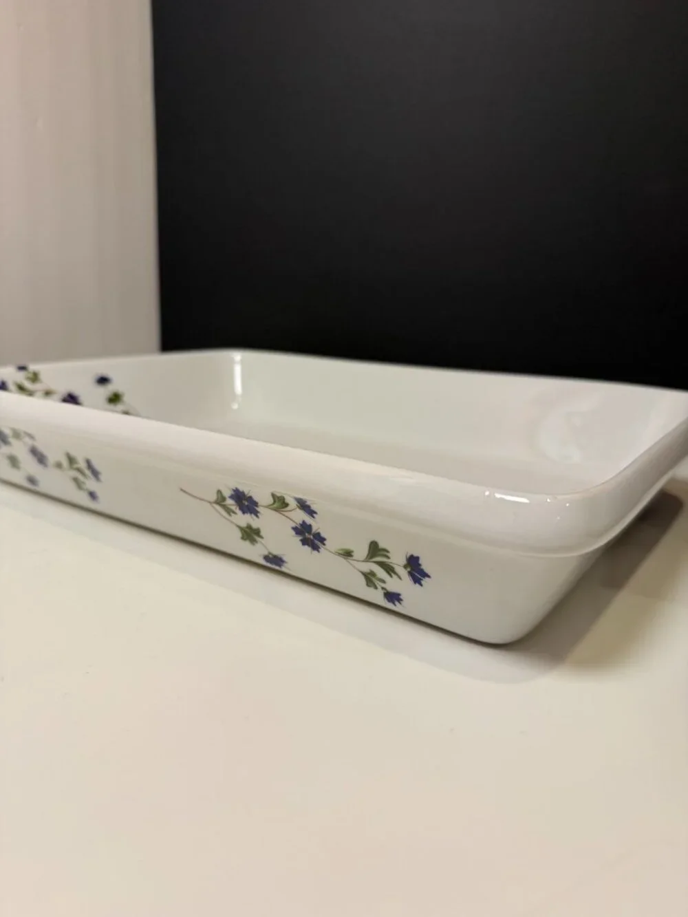 BIA Cordon Bleu 13x9 Baking Dish – White Porcelain, Amethyst Floral, EUC